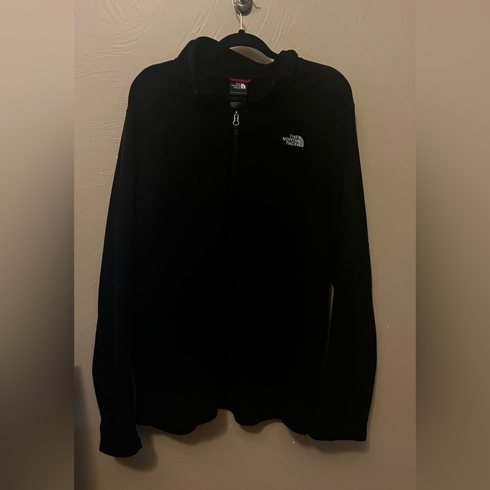 Men’s The north face pullover 8/10. COLOR: Black . SIZE: XL